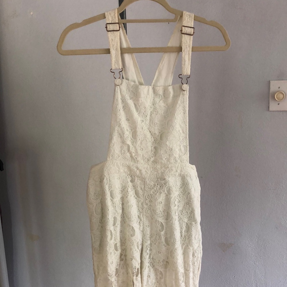 White lace overalls 🤍
